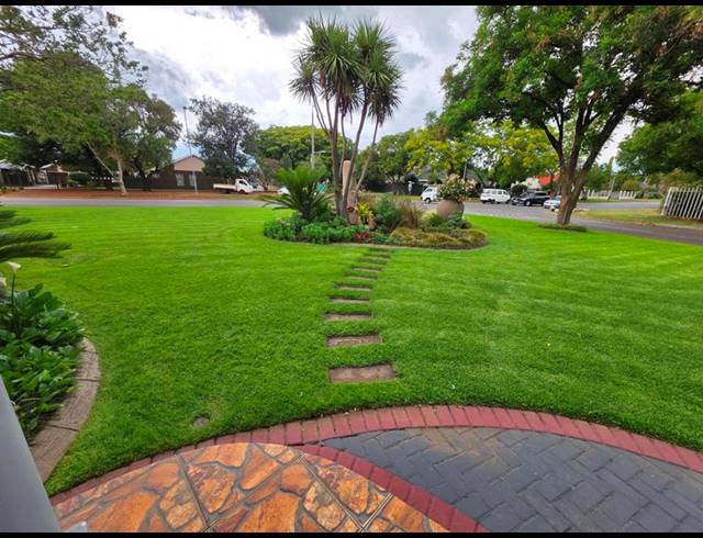 3 BEDROOM HOUSE FOR SALE IN GOLF PARK